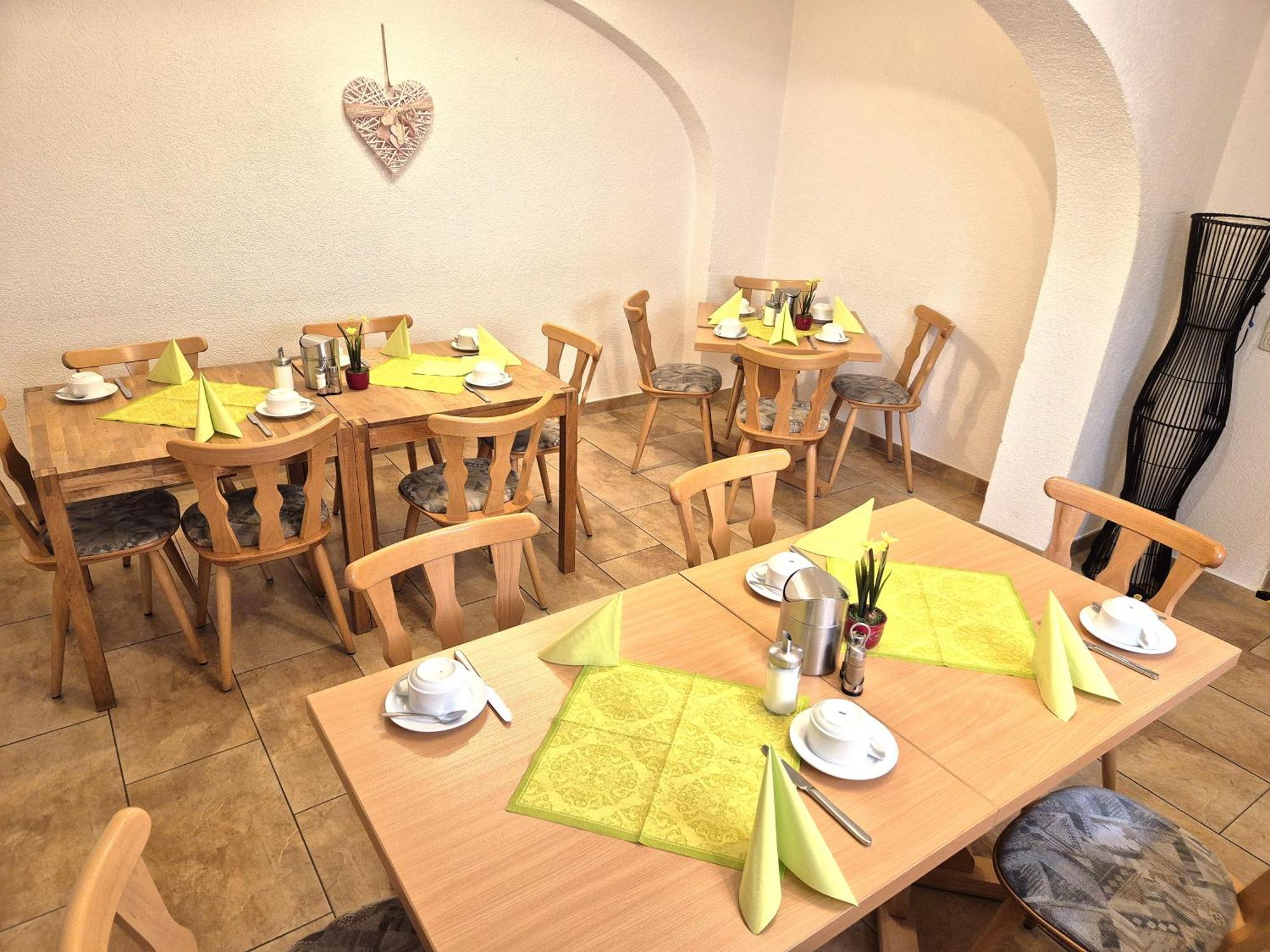 Hotel Meridian Gorlitz Bagian luar foto