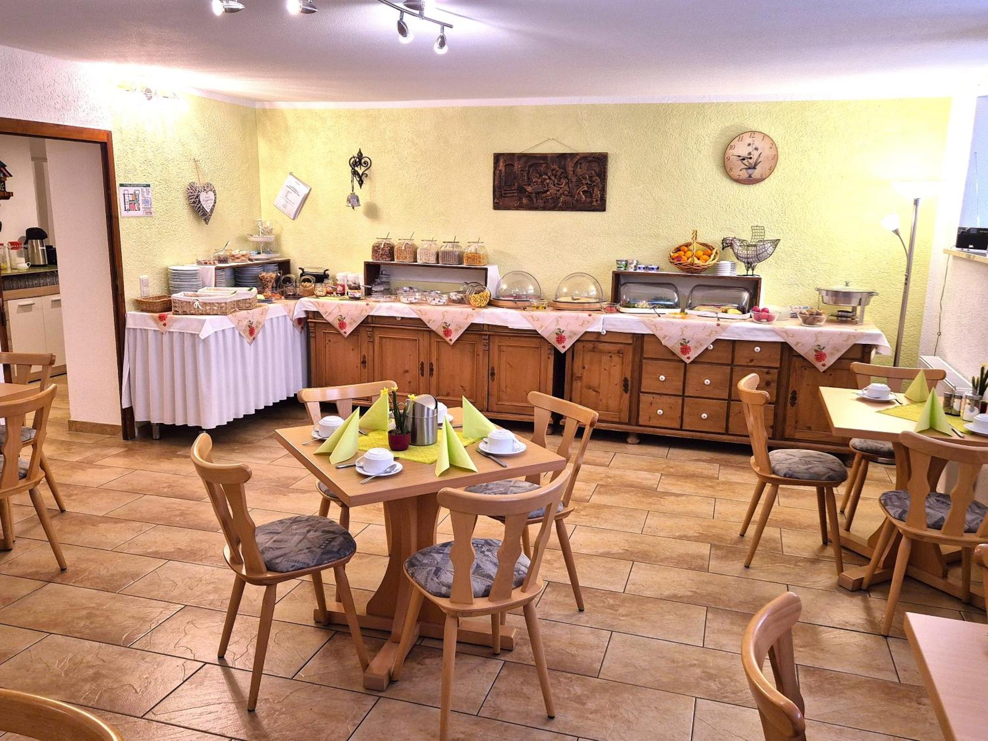 Hotel Meridian Gorlitz Bagian luar foto